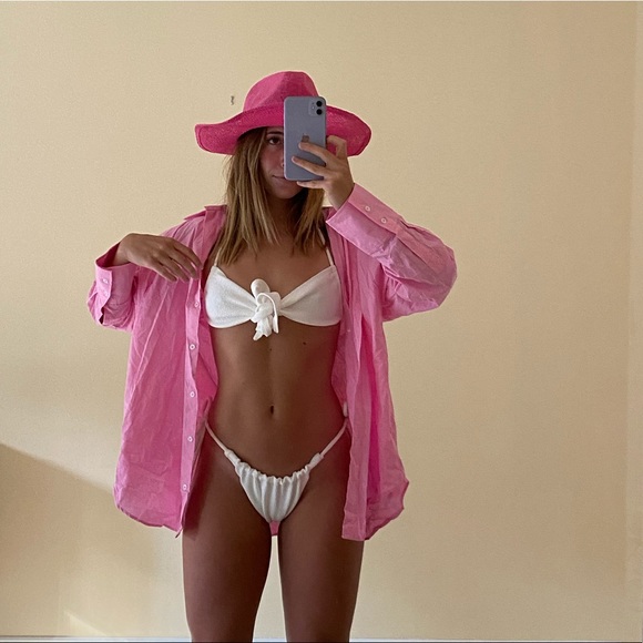 MOVING TO NYC SALE - ALL THINGS NEGOTIABLE - Picture 2 of 8